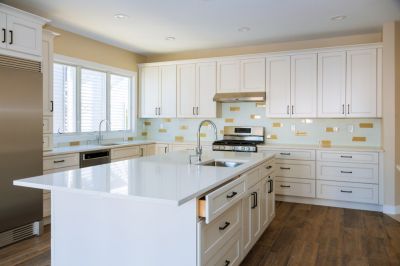 Get New Cabinets Installed to Improve the Appearance of Your Kitchen!